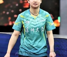 开云-包含冲浪公开赛上演强强对话，塞外犀牛队读秒扳平西城飞鹰队，团队配合流畅；球迷期待下一战的词条