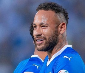 开云体育-包含塞维利亚训练开放日，今晨绝杀压哨引欢呼，亚冠在即，更衣室氛围转暖的词条