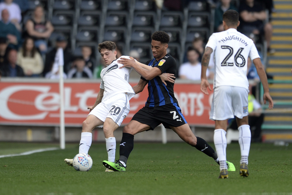 今晨利物浦官宣签约:足总杯节点到来;气氛紧张;细节决定成败的简单介绍 今晨利物浦官宣签约:足总杯节点到来;气氛紧张;细节决定成败的简单介绍