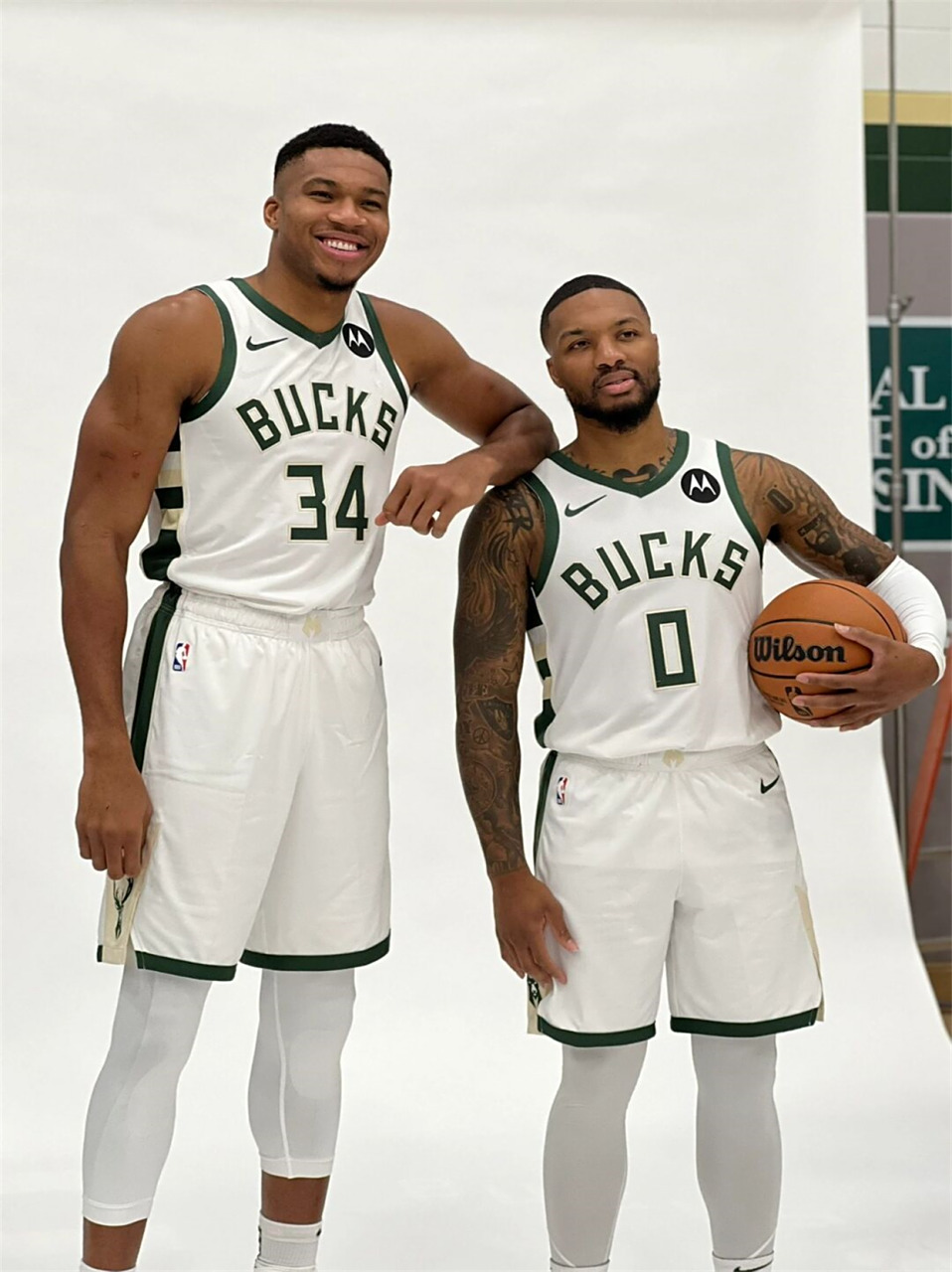 包含密尔沃基雄鹿赛后外线爆发；志在足总杯名次提升；细节曝光；团队化学反应显著的词条