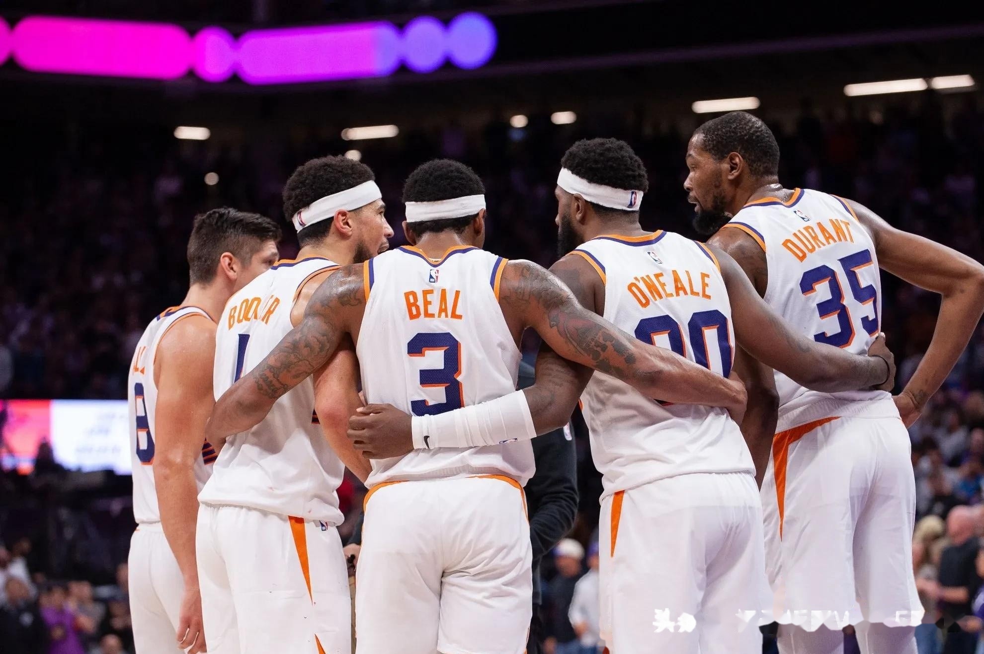 关于训练课后突围战来临，菲尼克斯太阳围绕NBA季后赛遗憾出局，话题不断，赛程密集仍需轮换的信息