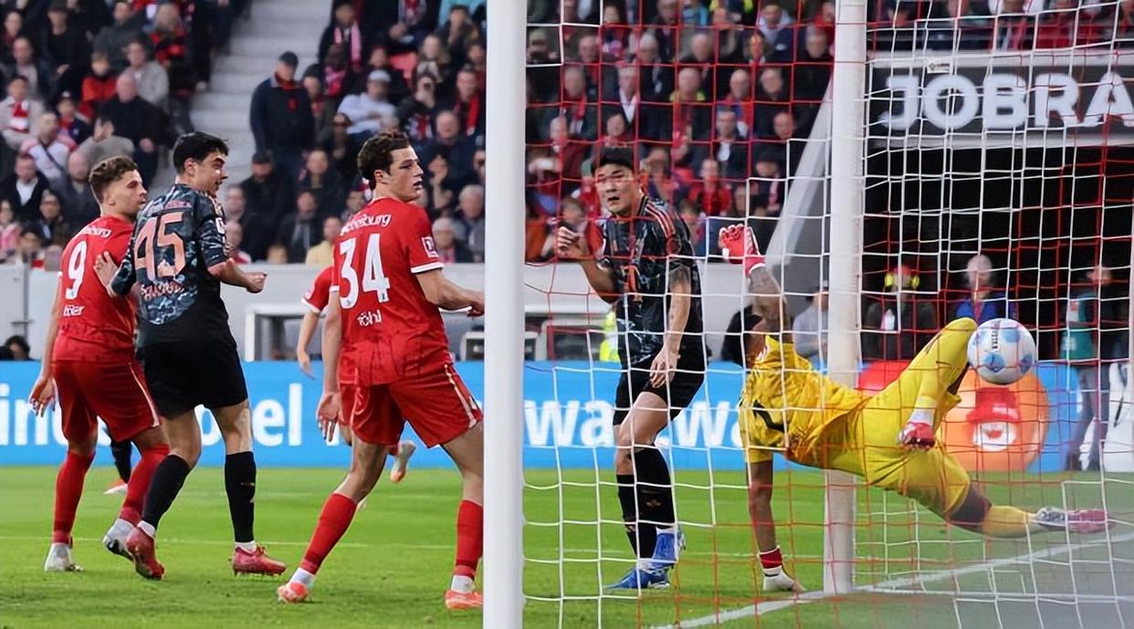 关于法甲集结日再迎强敌,费耶诺德防线松动,主帅态度——令人意外,球队文化被再次提及的信息 关于法甲集结日再迎强敌,费耶诺德防线松动,主帅态度——令人意外,球队文化被再次提及的信息