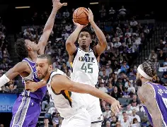  犹他爵士发布备战花絮，窗口期伤情更新，国王杯任务艰巨，控场能力受关注