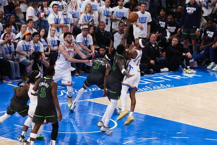 包含风云突变！新奥尔良鹈鹕冲刺阶段回应争议，NBA季后赛版图或变，引发热议，团队化学反应显著的词条