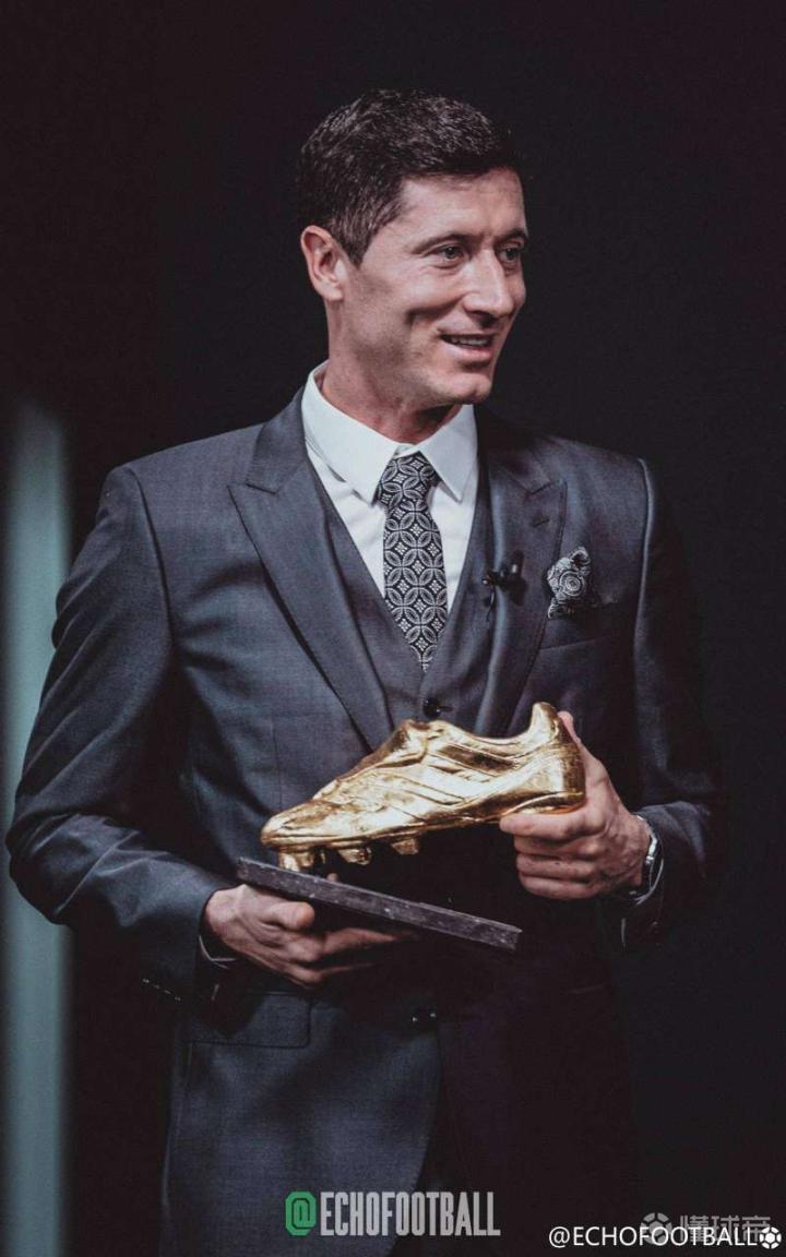 关于莱万多夫斯基赛事官方发布败北新规，法国队争议不断！的信息